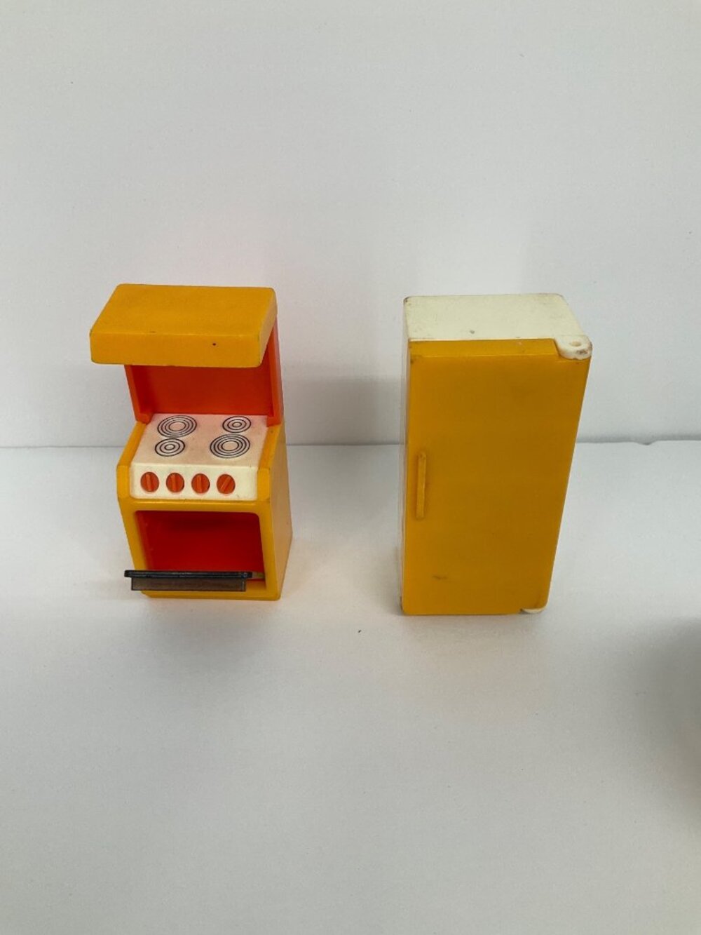Vintage 70s Fisher Price Doll House Furniture Desk, Clock, Kitchen, Bathroom - Picture 3 of 11